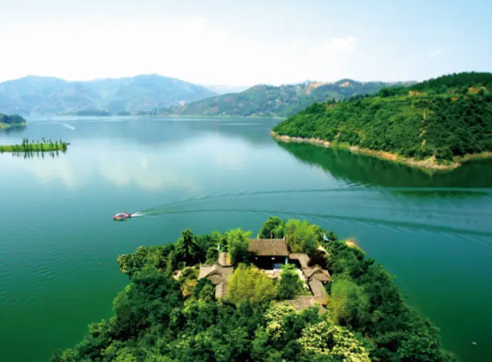 陕西安康旅游攻略：必去的五大景点满足你的不同需求